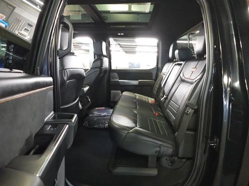 Used 2024 Ford F350 Platinum w/ Tremor Off-Road Package AWD/4WD image 29