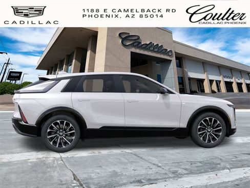 New 2025 Cadillac Lyriq Sport image 5