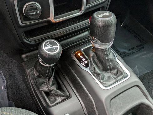 Used 2024 Jeep Wrangler Sport image 12