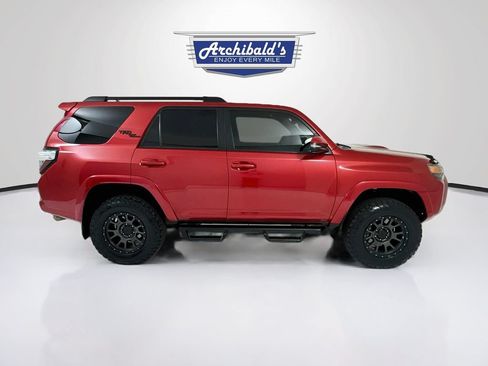 Used 2021 Toyota 4Runner TRD Off-Road Premium w/ Moonroof Package AWD/4WD image 9