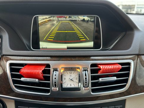 Used 2015 Mercedes-Benz E 350 Sedan image 31