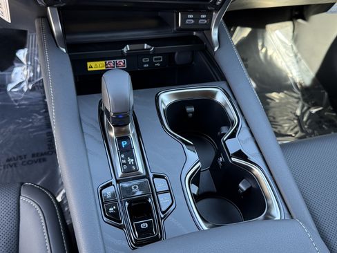 New 2026 Lexus RX 450h AWD image 25