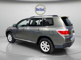 Used 2011 Toyota Highlander 4WD image 3