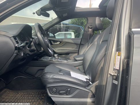 Used 2018 Audi Q7 3.0T Premium Plus w/ Premium Plus Package AWD/4WD image 8
