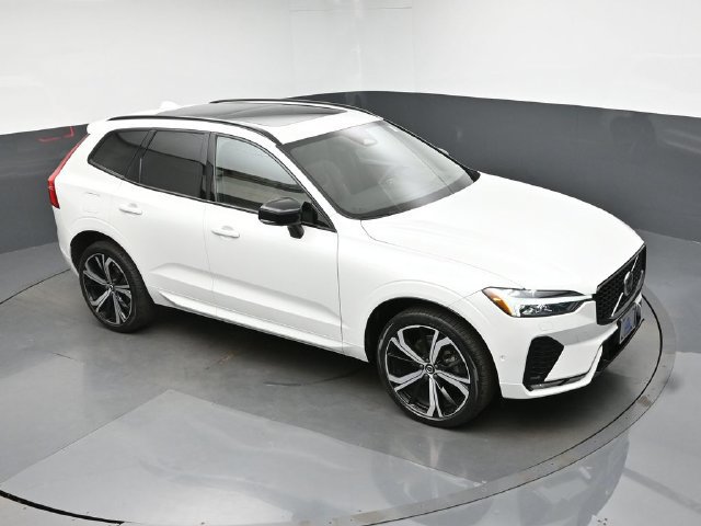 Used 2024 Volvo XC60 B5 Ultimate w/ Protection Package Premier AWD/4WD image 45