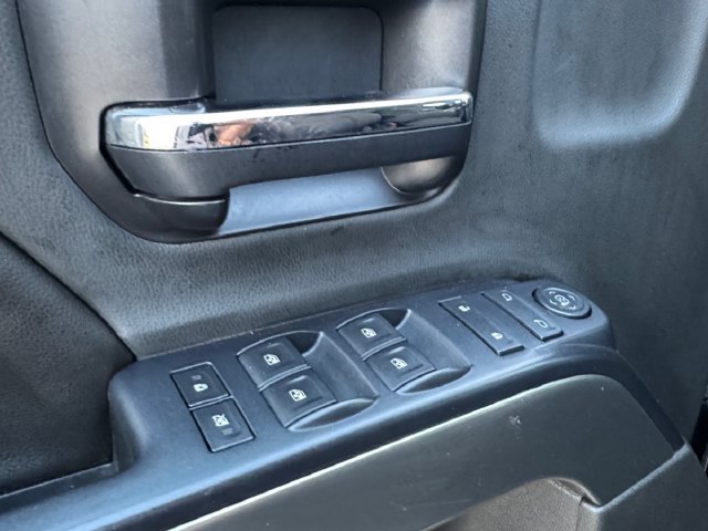 Used 2015 Chevrolet Silverado 1500 LT w/ Texas Edition, 1LT Trim RWD image 5