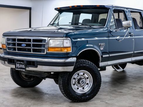 Used 1997 Ford F350 XLT image 2