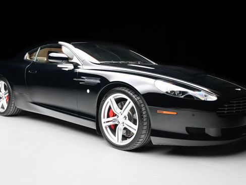Used 2009 Aston Martin DB9 Coupe RWD image 26