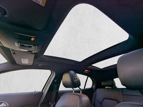 Used 2019 Mercedes-Benz GLA 250 4MATIC image 14