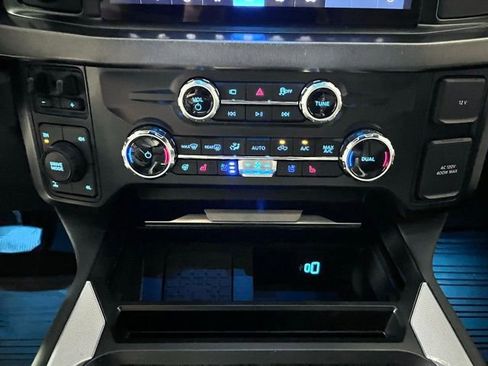 Used 2025 Ford F250 Platinum AWD/4WD image 28