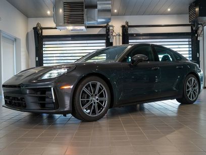New 2025 Porsche Panamera 4