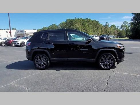 New 2026 Jeep Compass Limited AWD/4WD image 39