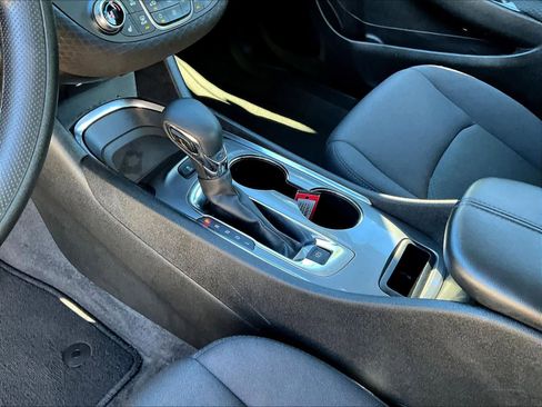 Used 2024 Chevrolet Malibu LT image 20