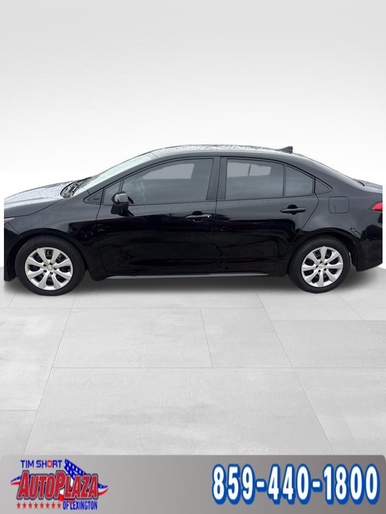 Used 2026 Toyota Corolla LE FWD image 3