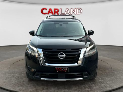 Used 2023 Nissan Pathfinder SL FWD image 9