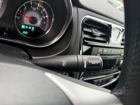 Used 2012 Chrysler 200 Touring w/ Cold Weather Group image 21