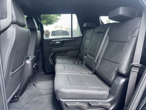 Used 2025 Chevrolet Tahoe LT AWD/4WD image 11