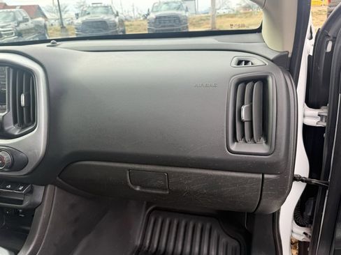 Used 2020 Chevrolet Colorado LT w/ Safety Package image 32