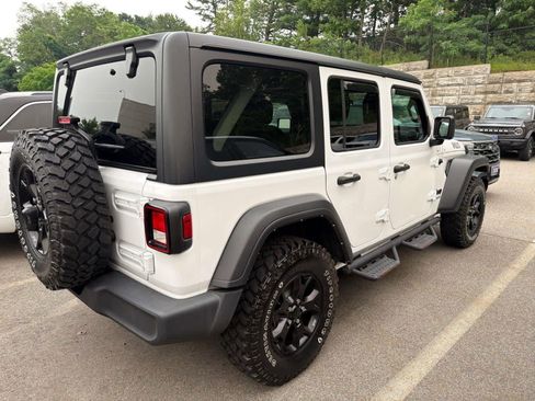 Used 2021 Jeep Wrangler Unlimited Sport AWD/4WD image 3