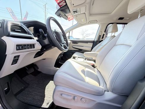 Used 2025 Honda Odyssey EX-L image 9