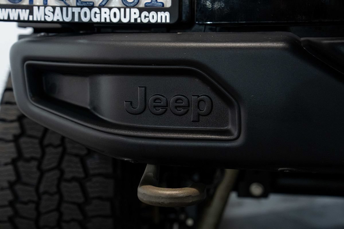 Used 2018 Jeep Wrangler Sport AWD/4WD image 4