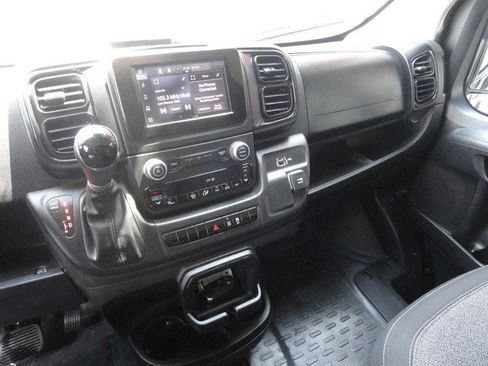 Used 2023 RAM ProMaster 2500 FWD image 10