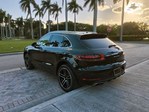 Used 2018 Porsche Macan Turbo AWD/4WD image 6