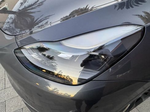 Used 2024 Tesla Model Y Long Range RWD image 45