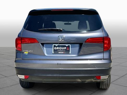 Used 2017 Honda Pilot LX image 5