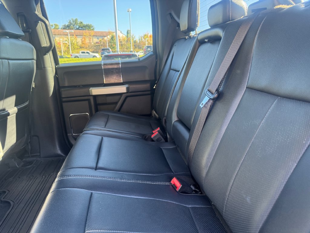 Used 2022 Ford F350 Lariat w/ Tremor Off-Road Package AWD/4WD image 31
