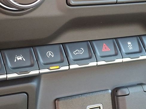 Used 2025 Chevrolet Silverado 1500 Custom w/ Turbomax Blackout Package image 22