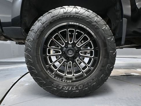 Used 2022 Chevrolet Silverado 1500 RST w/ Z71 Off-Road Package image 17