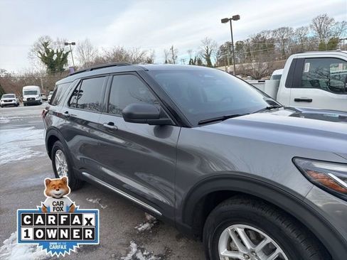 Used 2025 Ford Explorer Active image 9