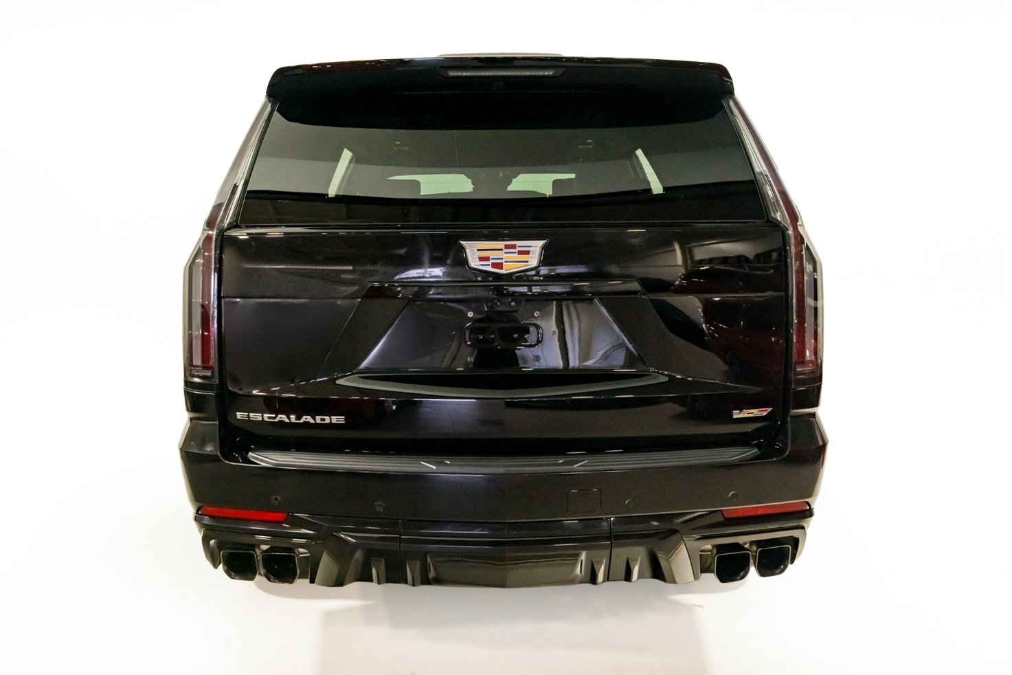 Used 2025 Cadillac Escalade V AWD/4WD image 8