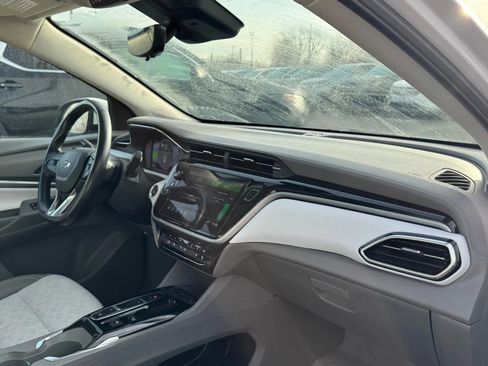 Used 2022 Chevrolet Bolt EUV Premier w/ Sun & Sound Package image 22