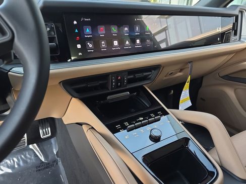 New 2026 Porsche Cayenne S image 16