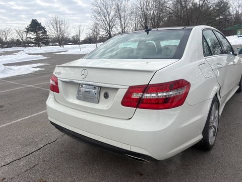 Used 2012 Mercedes-Benz E 350 Sedan w/ Lane Tracking Pkg image 11
