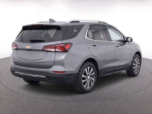 Used 2024 Chevrolet Equinox Premier AWD/4WD image 4