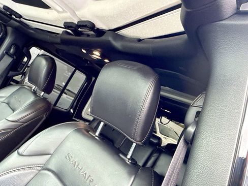 Used 2023 Jeep Wrangler Unlimited Sahara w/ Cold Weather Group image 20