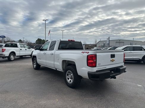 Used 2018 Chevrolet Silverado 1500 W/T w/ Trailering Package image 5