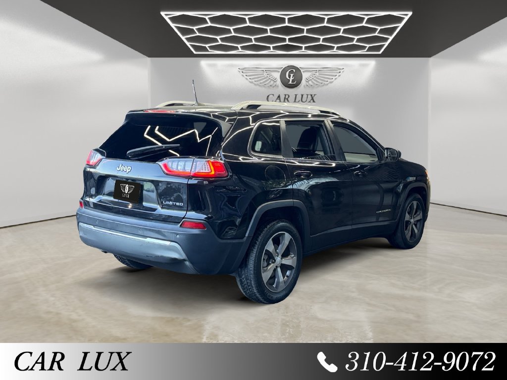 Used 2019 Jeep Cherokee Limited FWD image 5