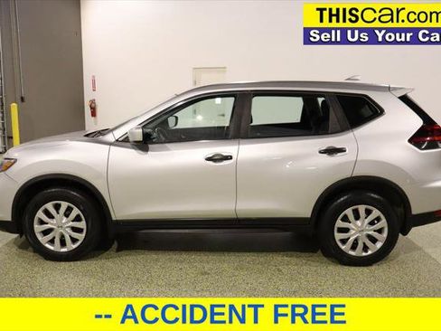 Used 2018 Nissan Rogue S image 4