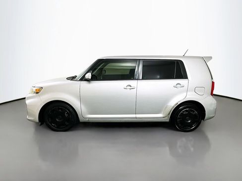 Used 2011 Scion xB image 8