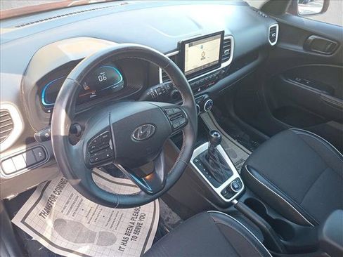 Certified 2023 Hyundai Venue Limited image 14