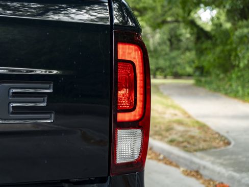 Used 2024 Honda Ridgeline Black Edition image 13