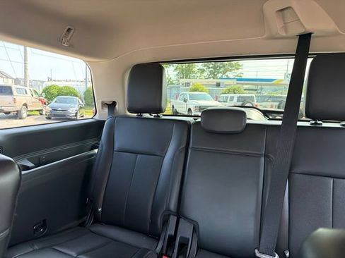 Used 2023 Ford Expedition XLT RWD image 39