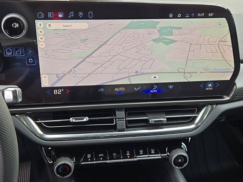 New 2026 Chevrolet Equinox EV LT image 16