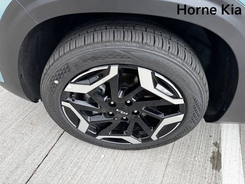 New 2026 Kia Seltos SX image 8