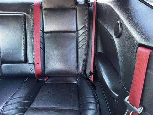 Used 2015 Dodge Challenger SRT image 40