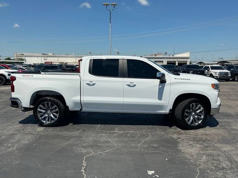 Used 2024 Chevrolet Silverado 1500 LT AWD/4WD image 5